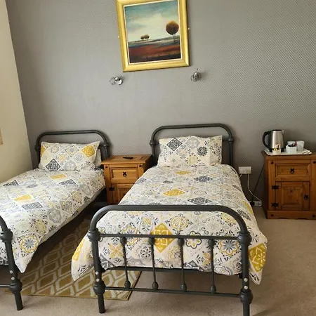 Navar House Bed & Breakfast-3